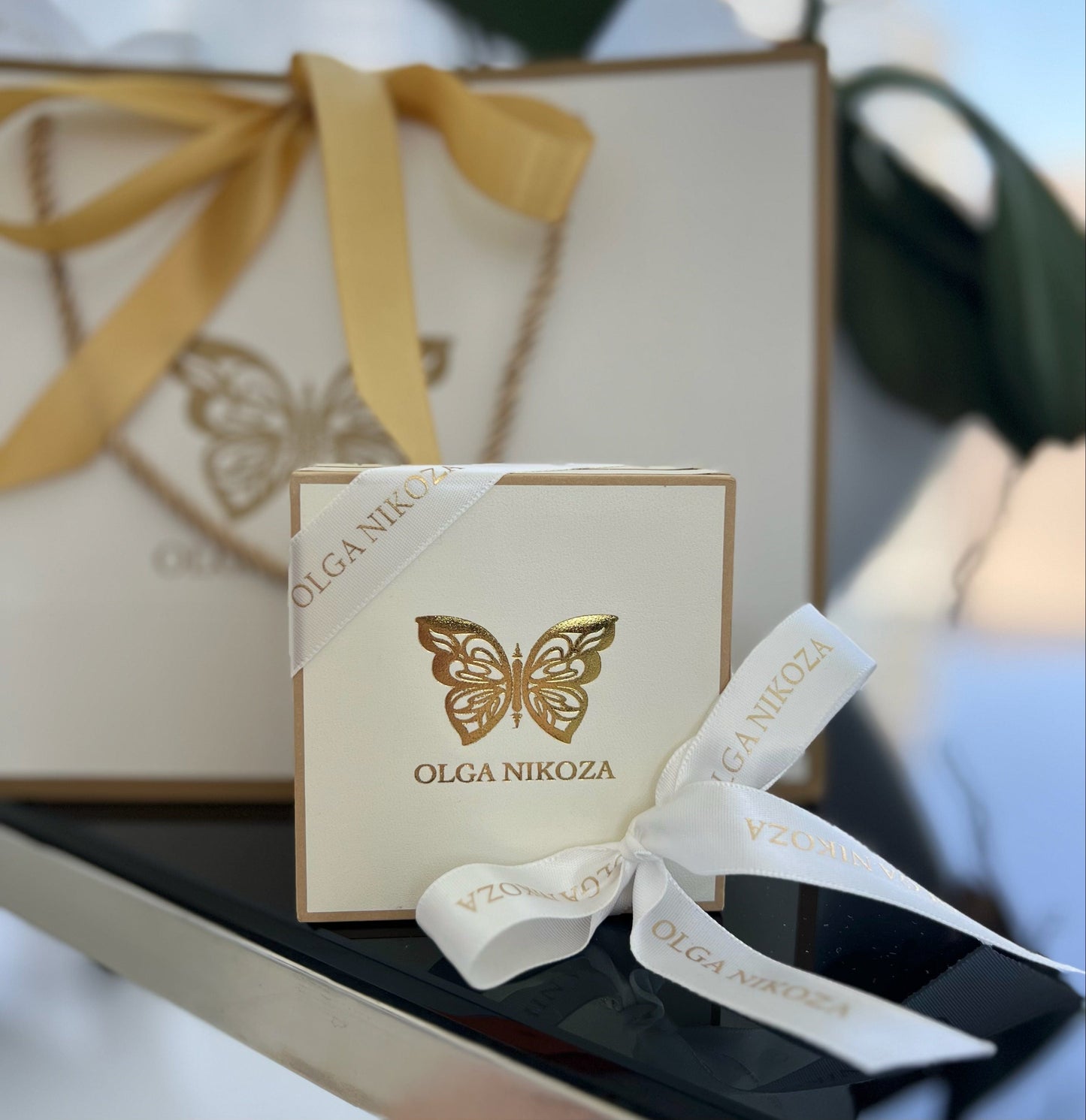 925 Silver with Mother Of Pearl Cubic Zirconia Stud Butterfly Earring Jewelry